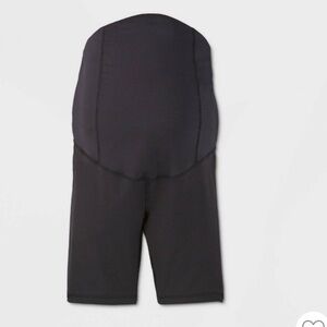 NWT Isabel Maternity active biker short Size S